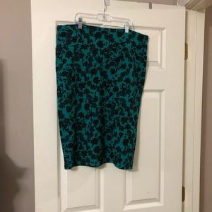 XL Lularoe Cassie